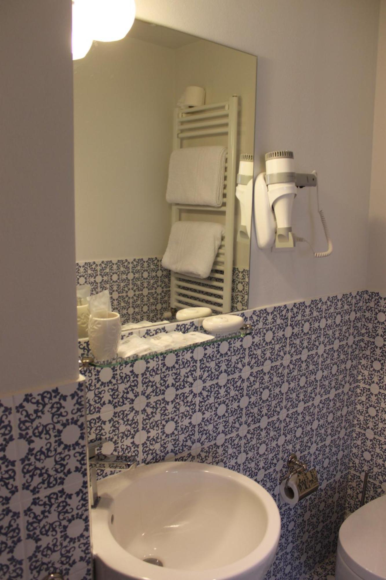 Abracadabra Tortona Bed & Breakfast Milan Luaran gambar