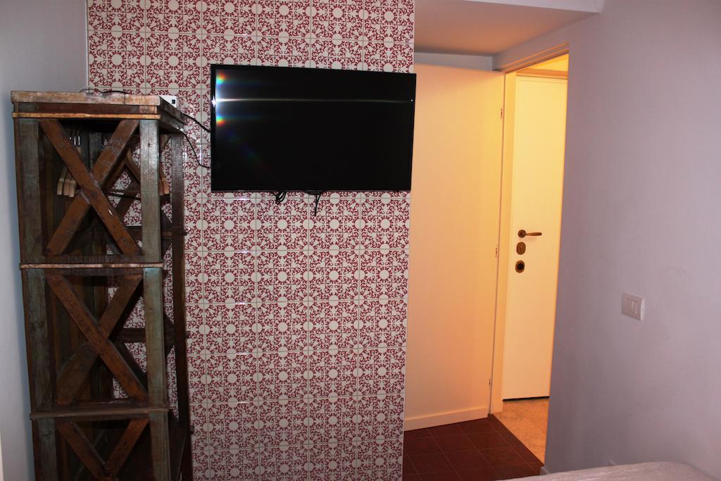 Abracadabra Tortona Bed & Breakfast Milan Bilik gambar